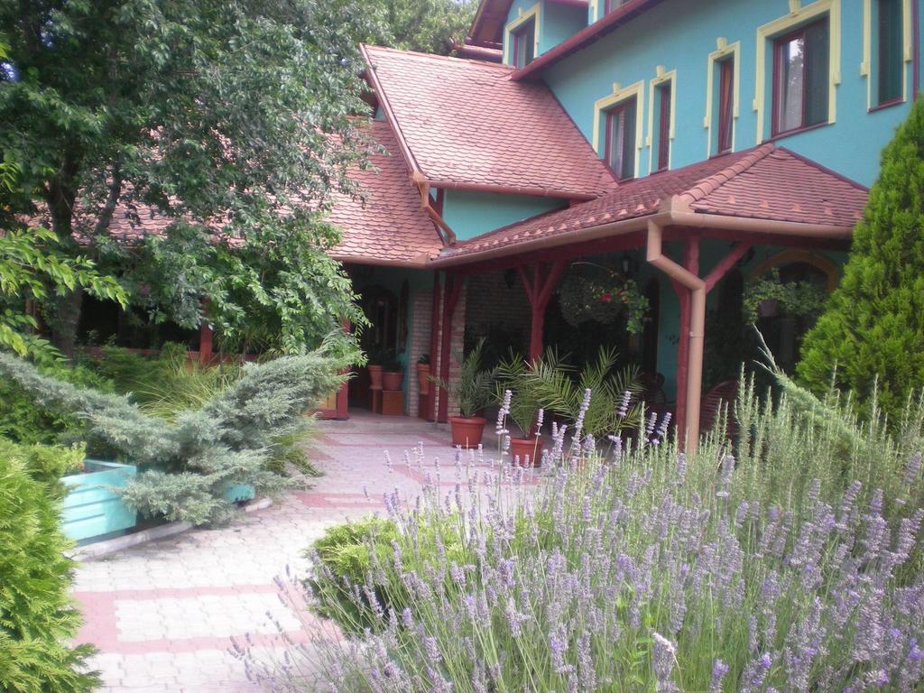 Vinski Dvor Palic Exterior photo